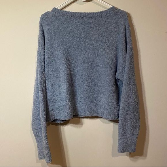 Stars Above Sz M Baby Blue V-Neck Cropped Fuzzy Sweater - Picture 2 of 7